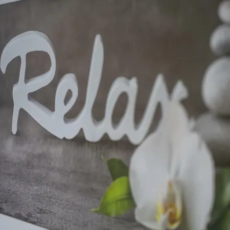 Daire Paulsen Schobuell *